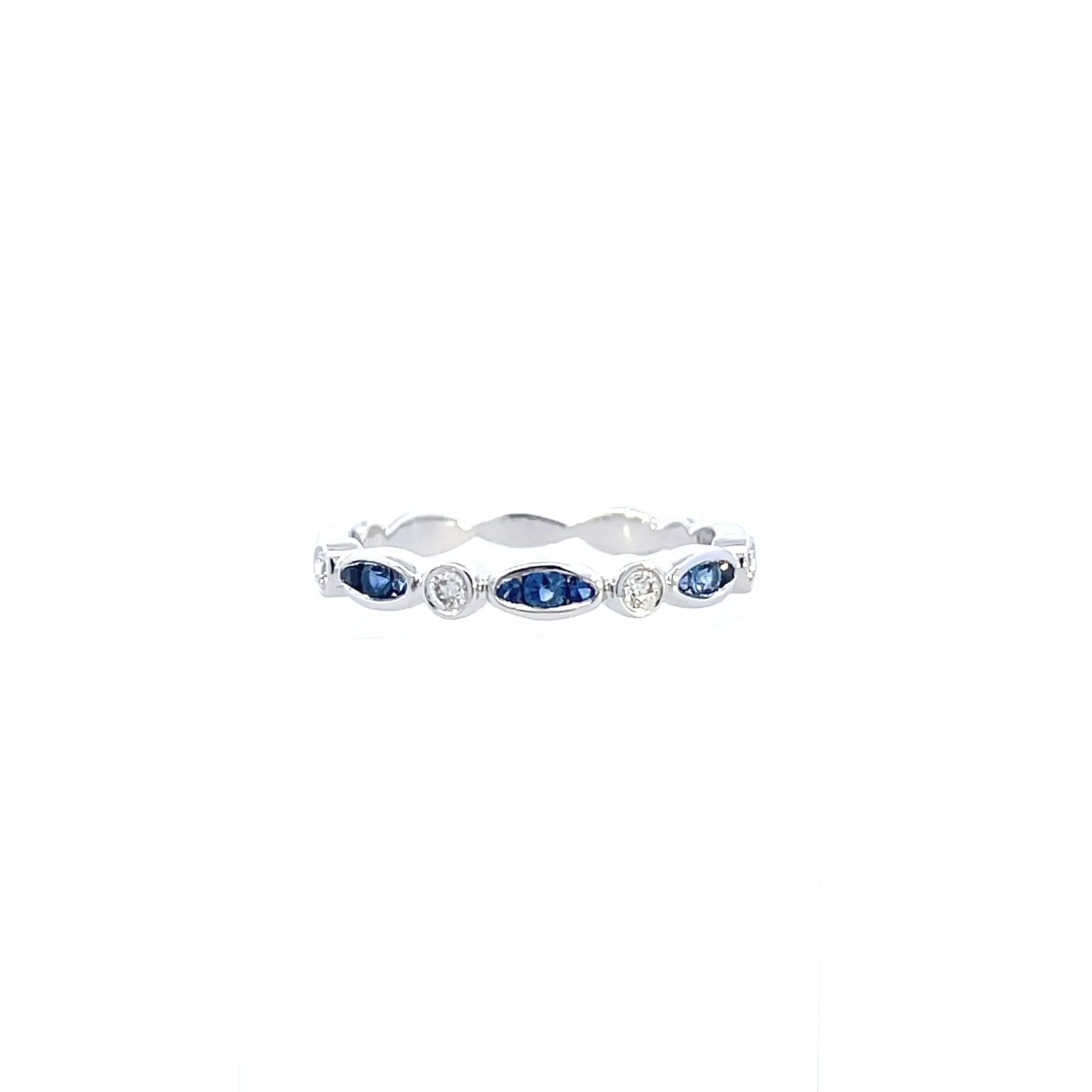 18KW Diamond & Sapphire Fashion Band