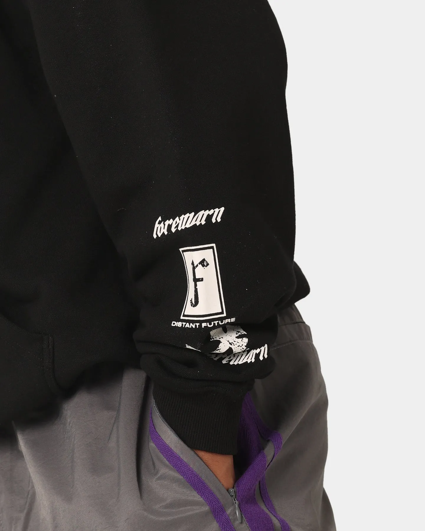 Premium Black Forewarn 404 Hoodie for Casual Wear