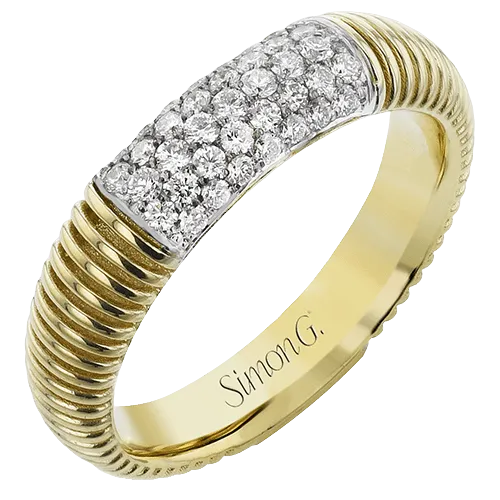 Fashion Ring In 18k Gold With Diamonds