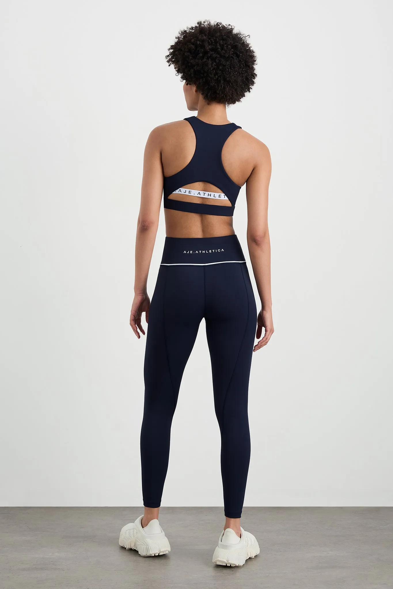 High Neck Sports Bra 374