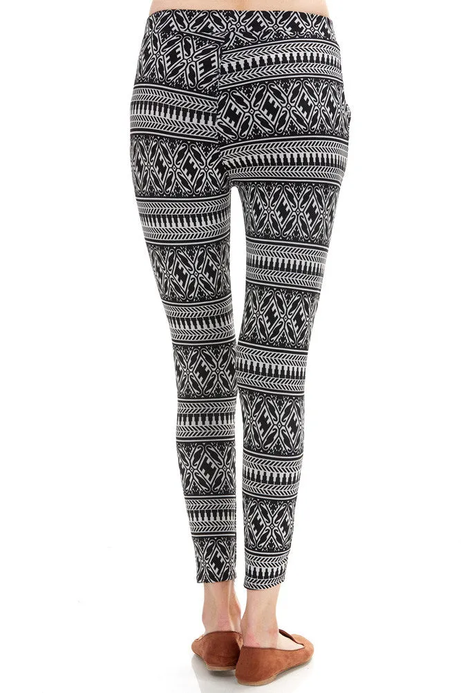 Women's Regular Black and White Lattice Pattern Leggings