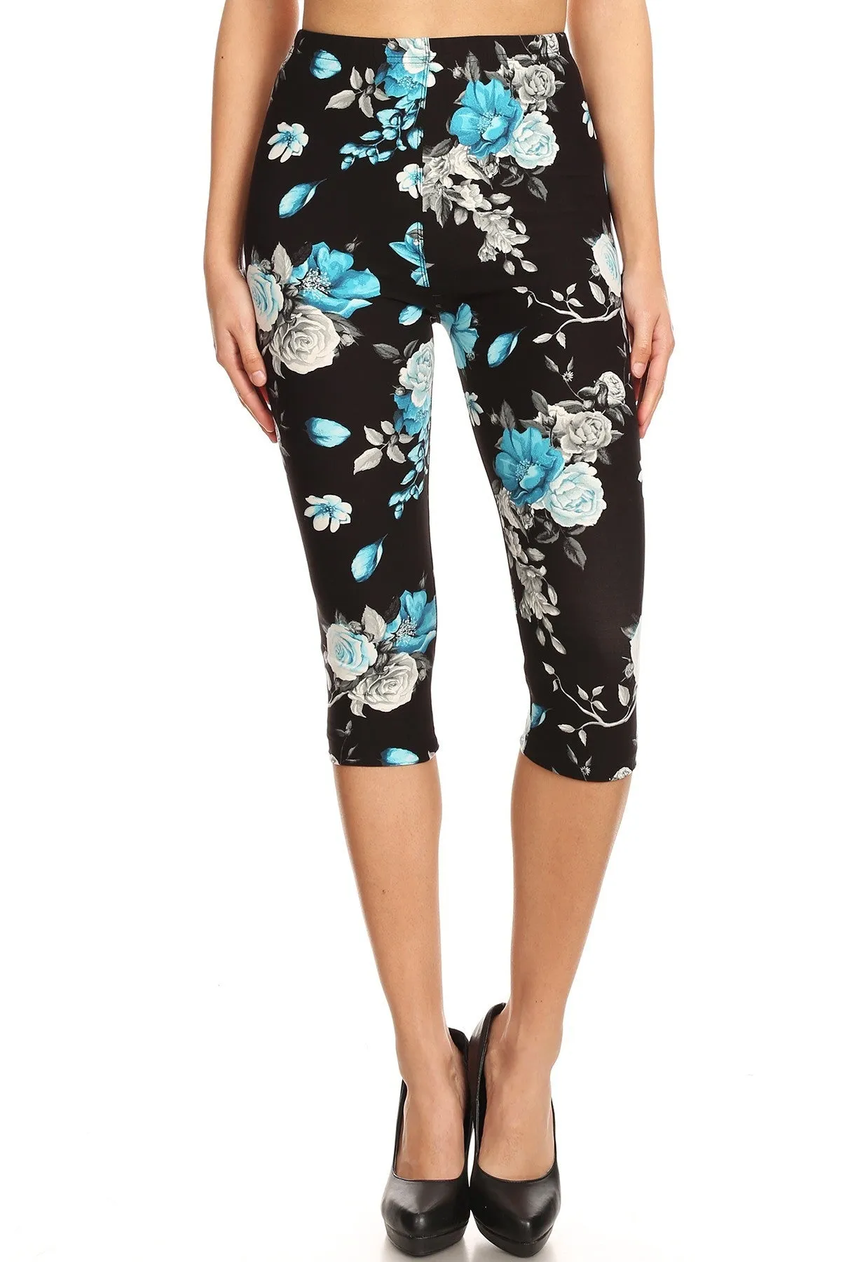 Women's Regular Blue Flower and Bird Printed Cropped Capri Leggings